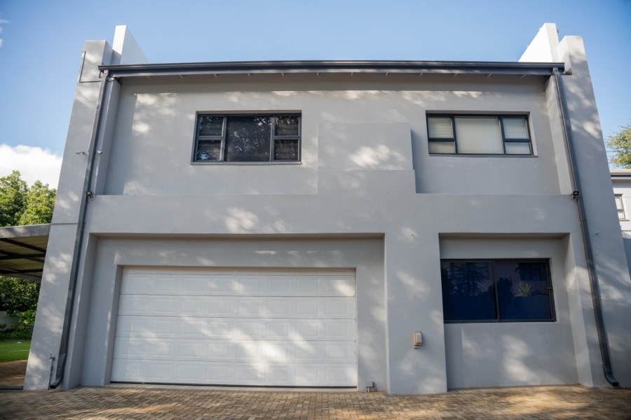 6 Bedroom Property for Sale in Wilkoppies North West